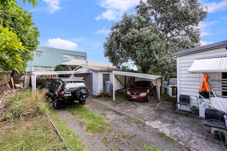 282 West Coast Road Glen Eden_11