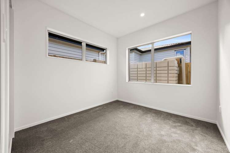 44 Furlough Road Opaheke_12