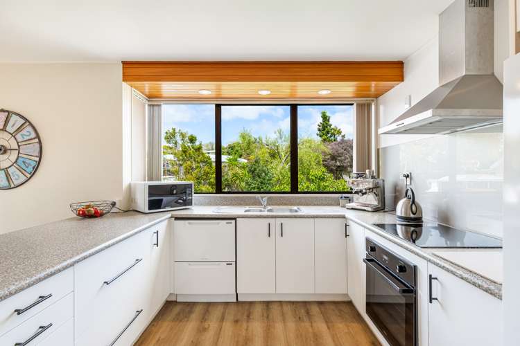 2/17 Duncan Avenue Te Atatu South_6