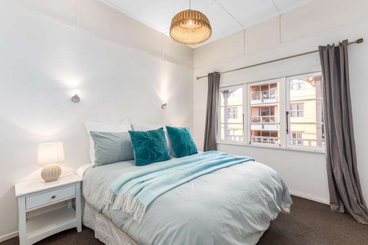 4 Hanson Street Mount Cook_11