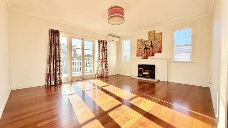 57 Tiroroa Avenue 1802_1