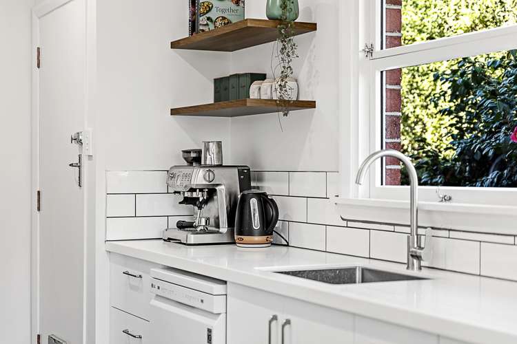 6b Washington Crescent Redwoodtown_4