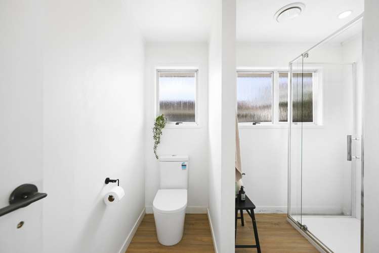 12A Madison Place Dinsdale_21