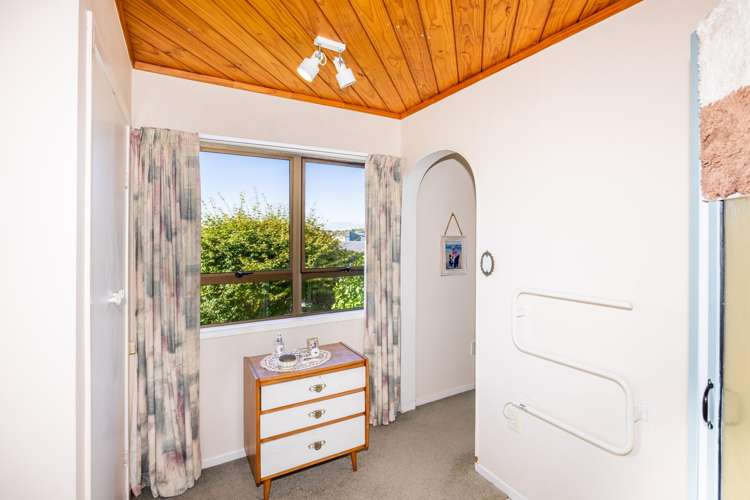 28 Gilbass Avenue Hamilton Lake_15