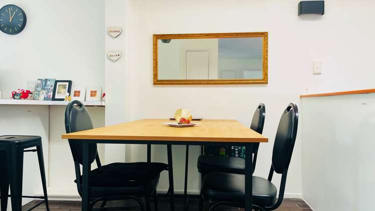 1/6 Vivian Wilson Drive Eastern Beach_10