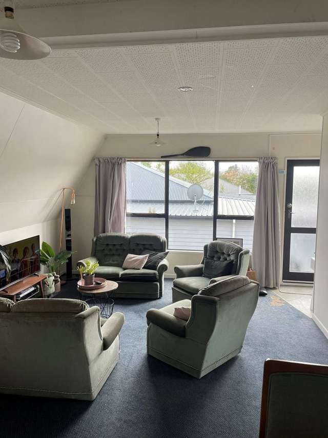 2/43 Brockworth Place Riccarton_3