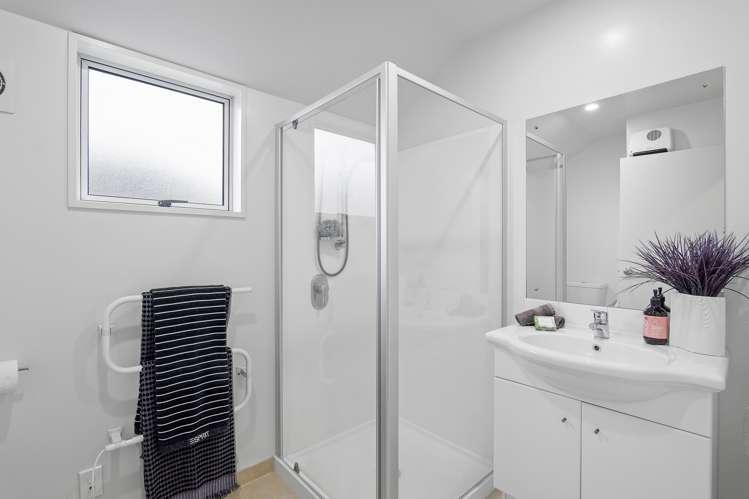 132 Lake Terrace Road Burwood_19