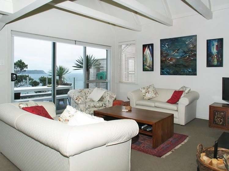 7 Ogilvy Terrace Plimmerton_8