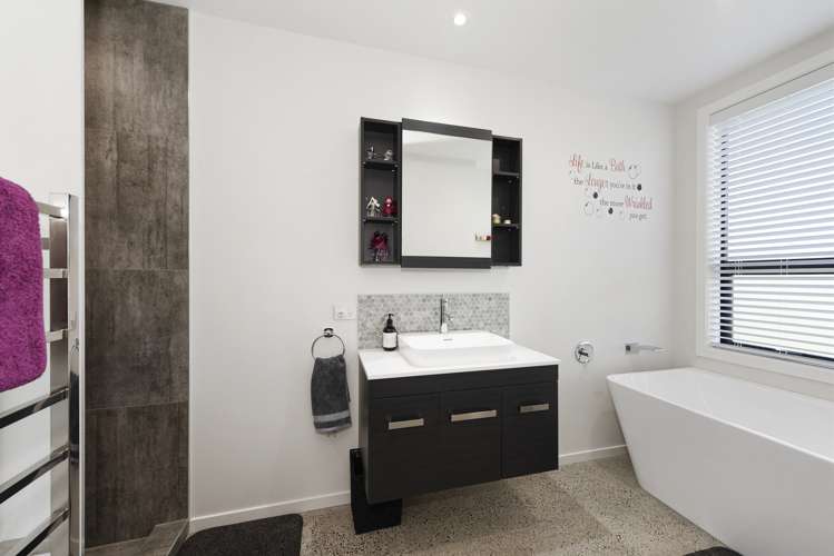 39 Houkura Rise Whatawhata_21