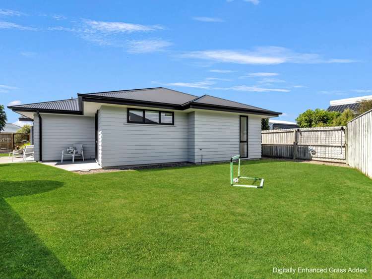 98 Sunline Avenue Lincoln_28