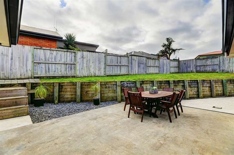 32 Heathfield Avenue Huntington_21