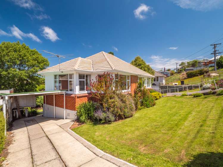 9 Columba Avenue Calton Hill_0