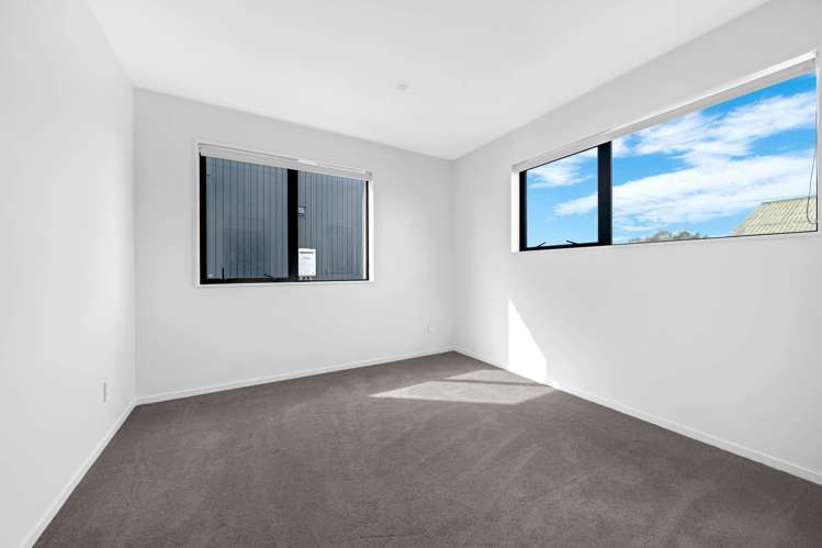10A Crowther Street Blockhouse Bay_13