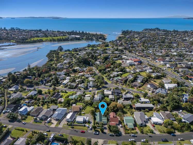 13 Moffat Road Red Beach_27