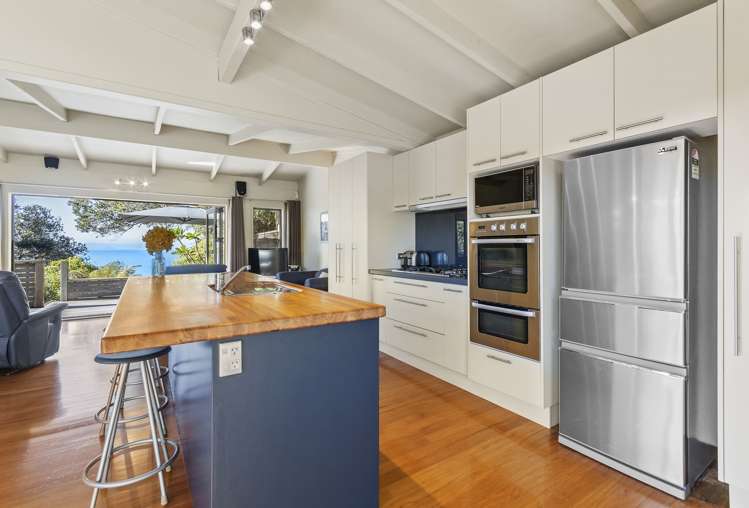 203 Howard Road Orere Point_5