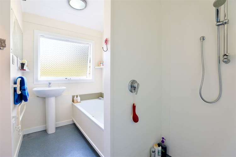 21 Woodham Drive Allenton_12