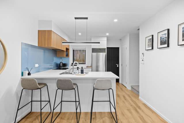 5/9 Flanshaw Road Te Atatu South_4