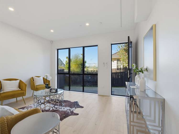 2/24 Elstree Ave Glen Innes_1