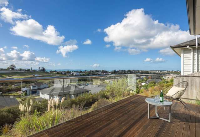 14 Ruth Craig Place Stanmore Bay_3