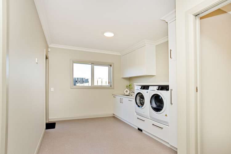 9 Barker Place Waikiwi_26