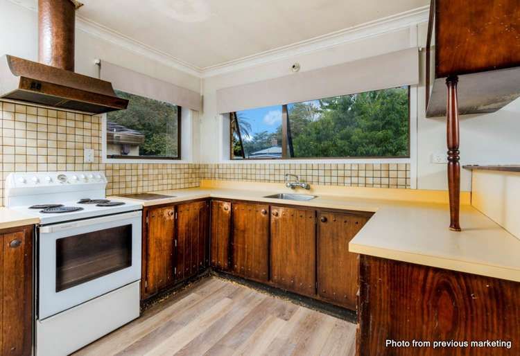 2/1 Claude Brookes Drive Henderson_12