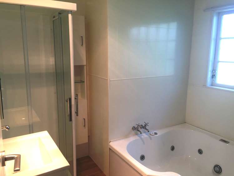 12 Hemsway Place Sunnyhills_7