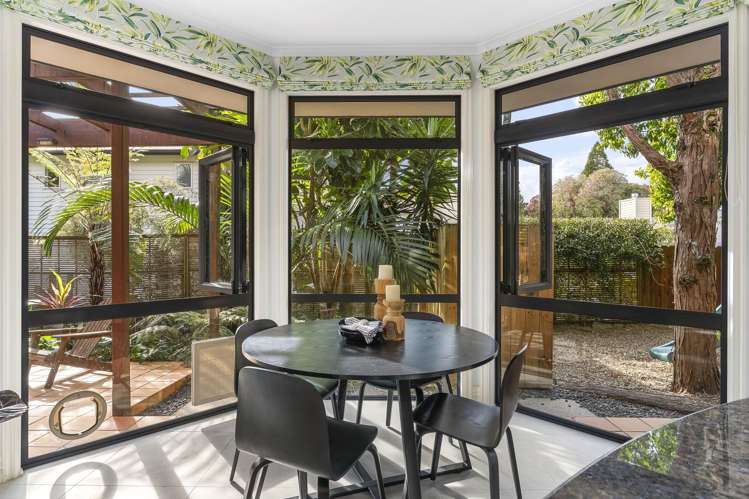 11 Churchouse Road Greenhithe_11