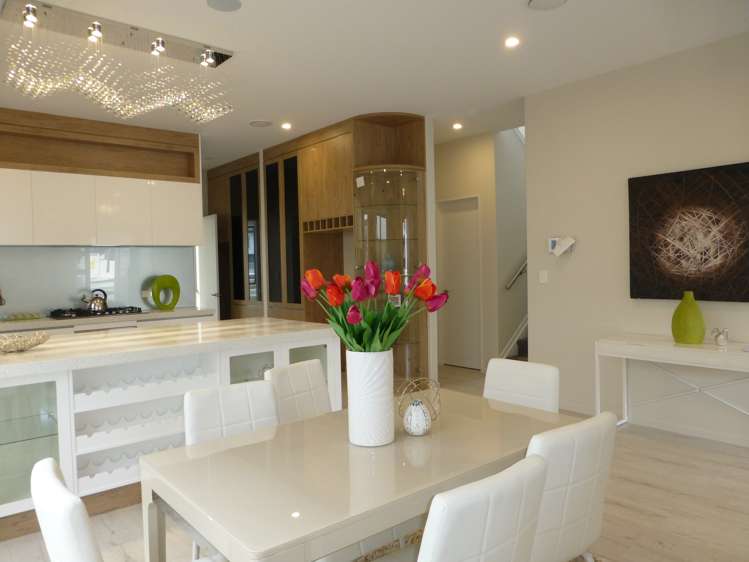 18 Horsefield Drive Flat Bush_4