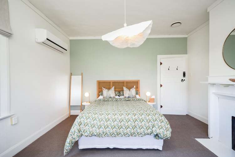 12 Russel Street Gladstone_16