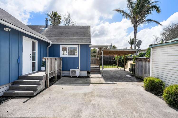 1a Stokes Avenue Te Atatu Peninsula_14