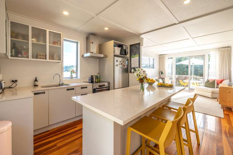 10 Ocean Road Surfdale_10