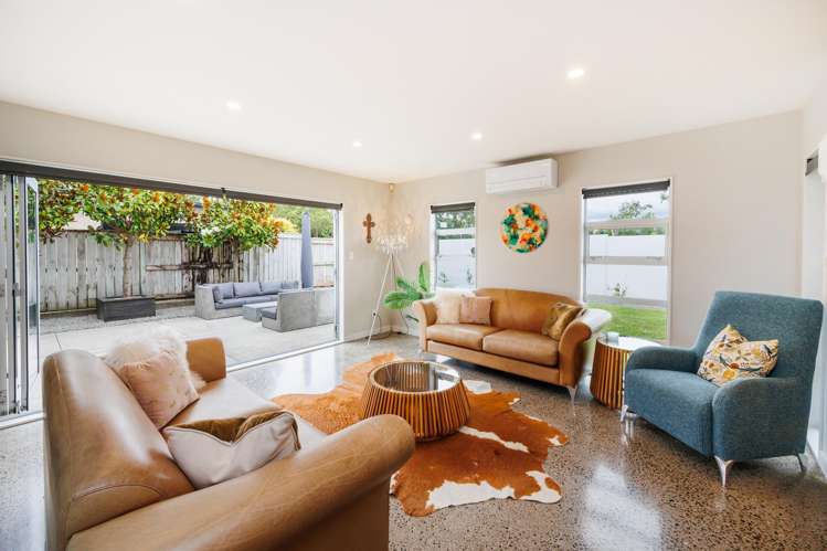 2 Chestnut Close Kelvin Grove_9