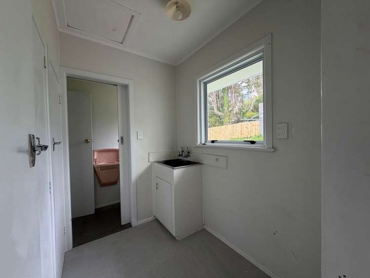 27 Chivalry Road Glenfield_13
