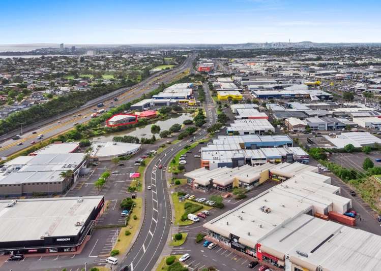 5/9-11 Link Drive Wairau Valley_7