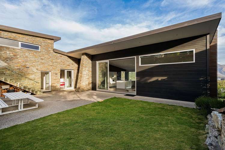 88 Hensman Road Queenstown_15