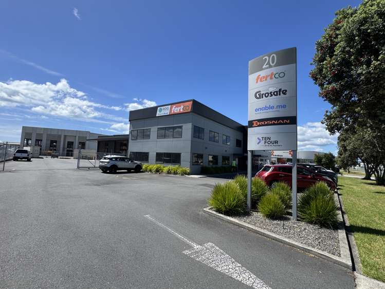Level 1/20 Jean Batten Drive Mt Maunganui_9