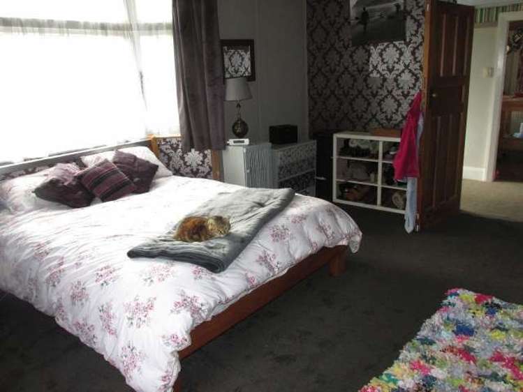 14 Broadway Reefton_9