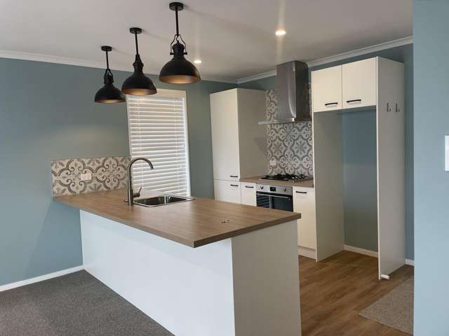 190 Parekaawa Drive 2645_1