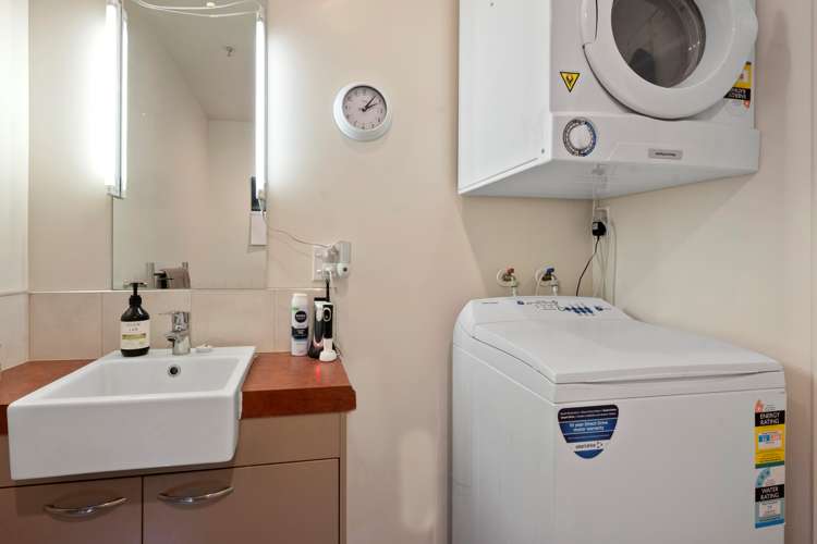 1193unit Hinemoa Street Rotorua Central_11