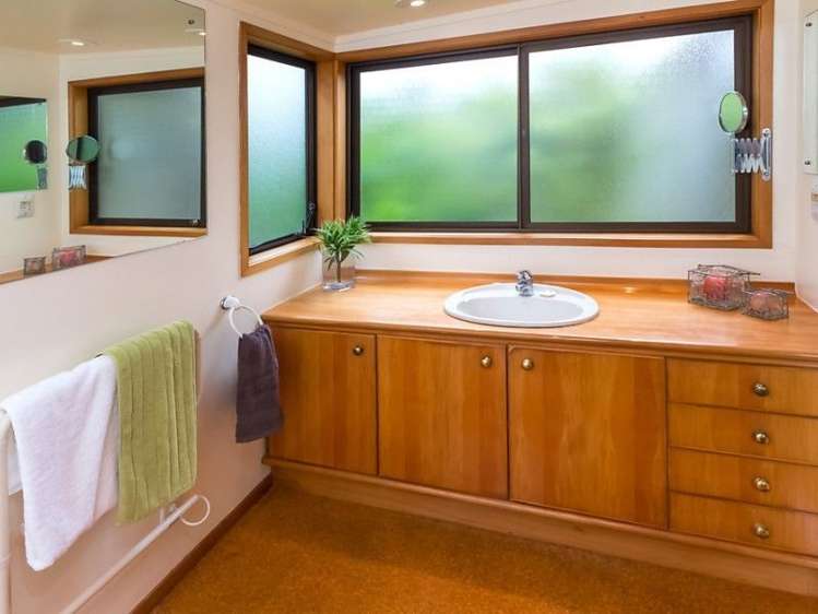 6 Rangitoto View Road Cockle Bay_15