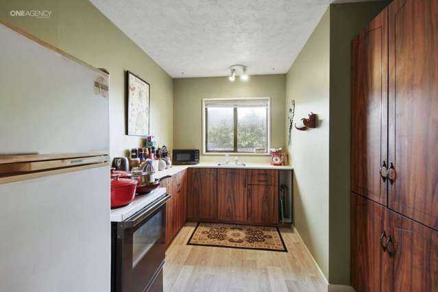 1B Sylvia Street Parklands_3