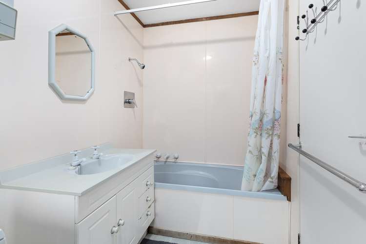 45 Chartwell Drive Crofton Downs_5