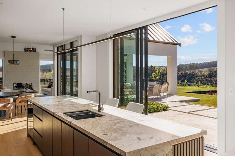 8 Valmoore Way_4