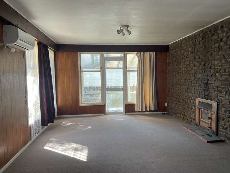 6 Holman Road Te Atatu Peninsula_1