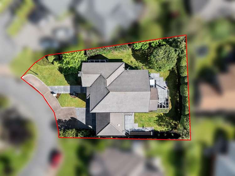 6 June Gardens Northwood_44