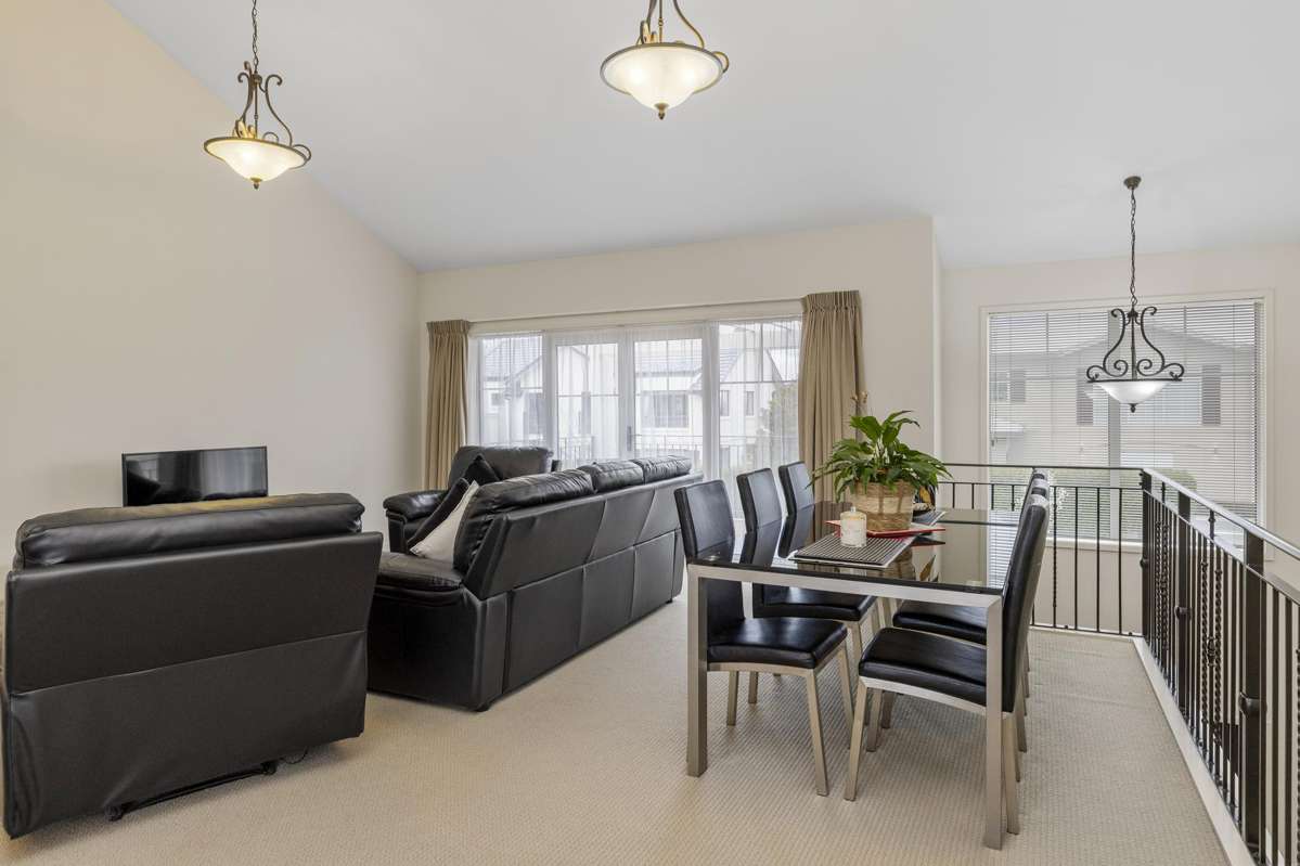 31 Chateau Crescent_1