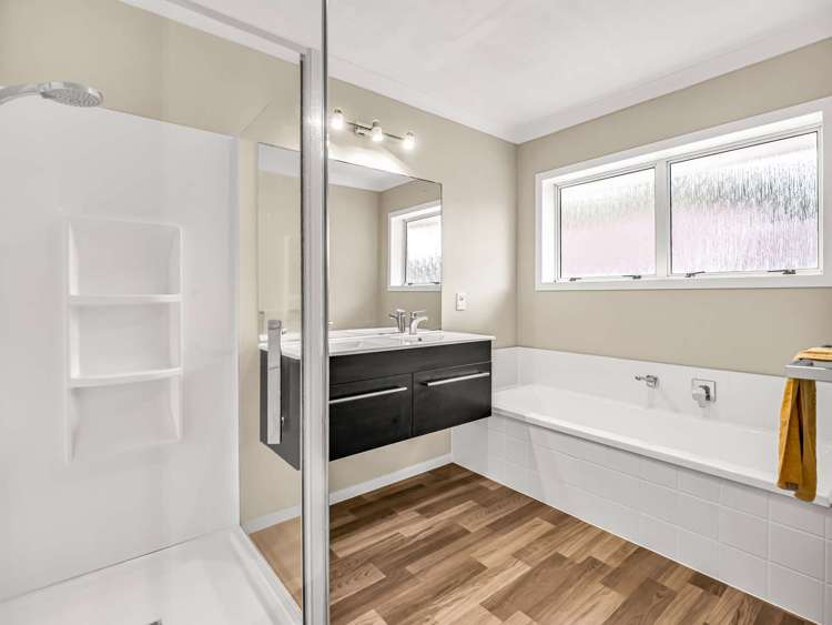 32 Mcmeekan Avenue Chartwell_10