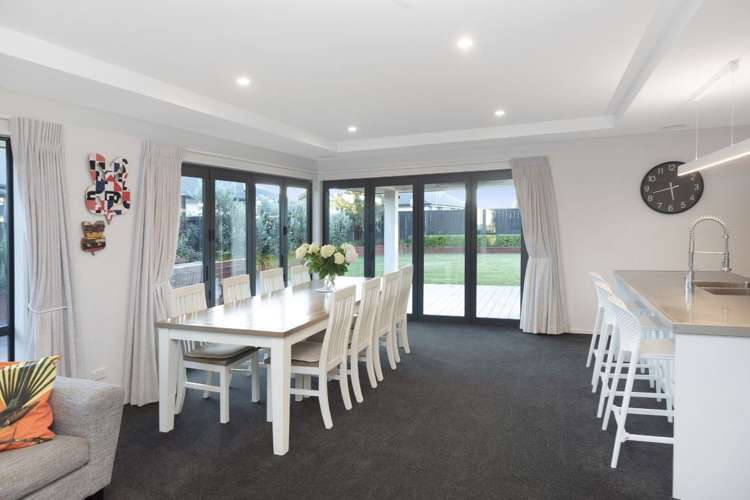 12 Verdeco Boulevard Lincoln_13