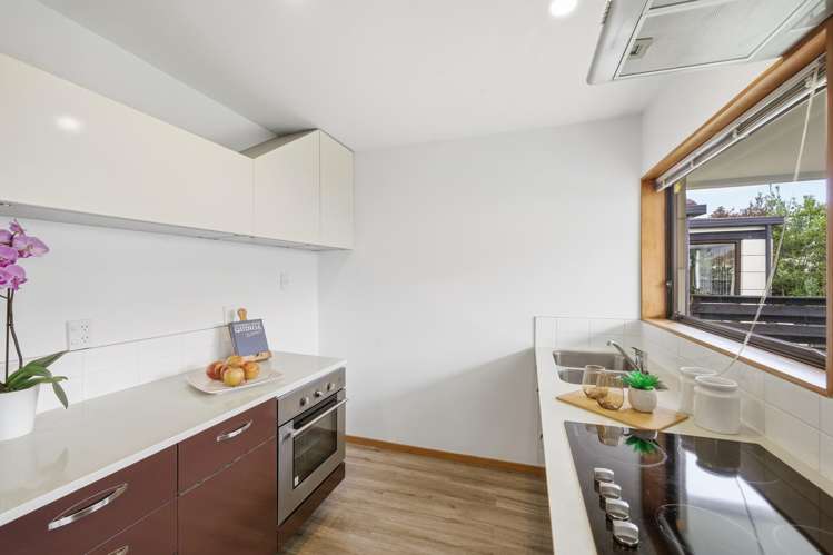 2/4 Broadbent Street Riccarton_4