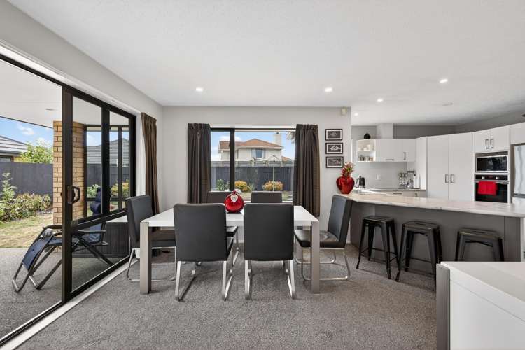 111 Inwoods Close Parklands_14